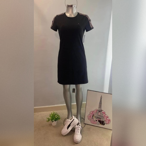 Vestido negro TOMMY