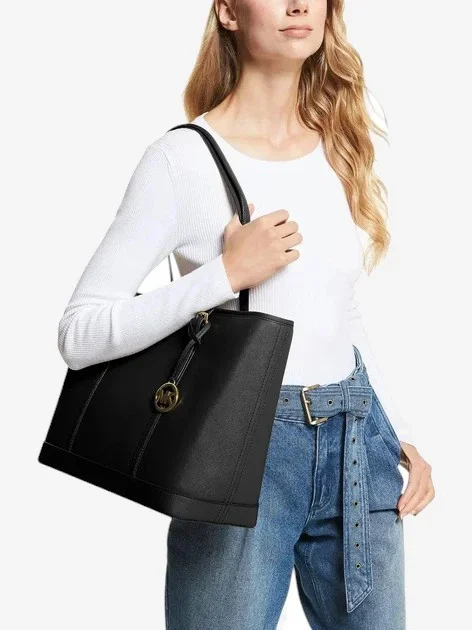 MK JET SET TRAVEL SMALL SAFFIANO LEATHER TOP-ZIP TOTE BAG