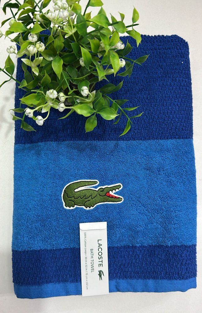 Lacoste bate towel