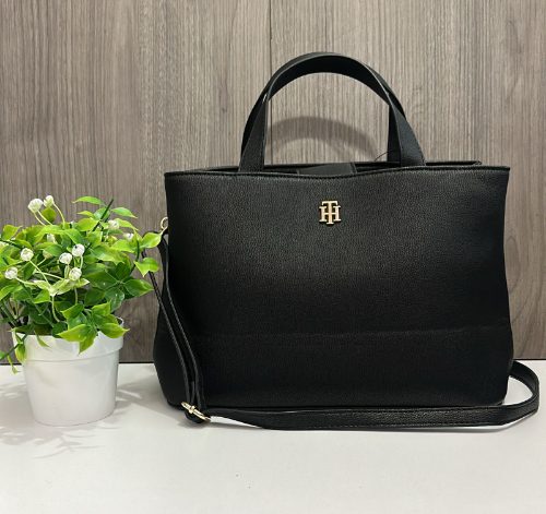 Bolsa negra Tommy xw03690