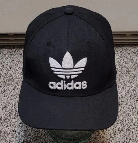 Gorra Adidas negra hombre