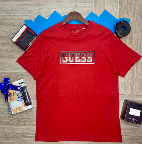 T3BI74KBIVO PLAYERA ROJA GUESS