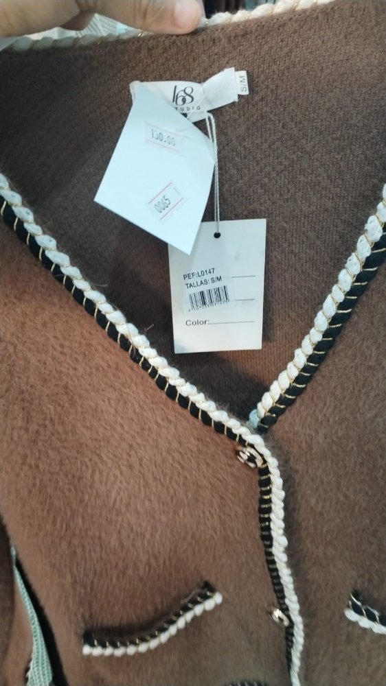 SUETER DE BORDADO BLANCO