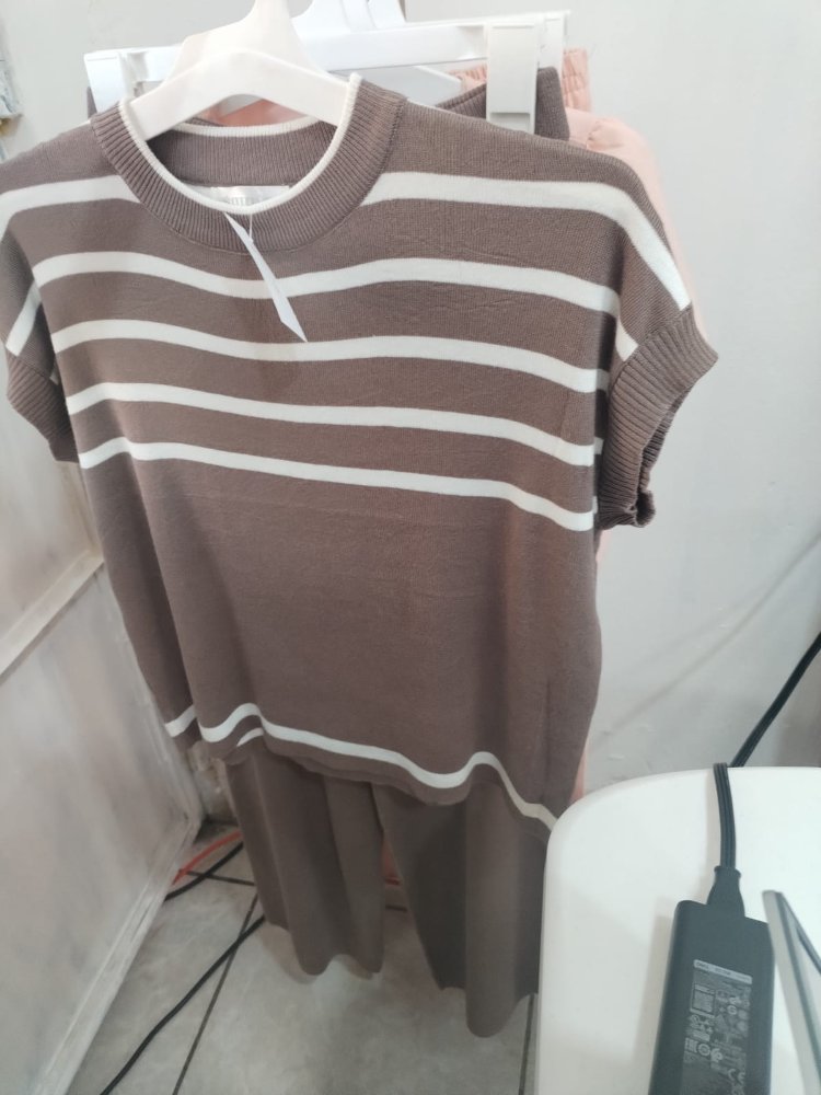 TRAJE