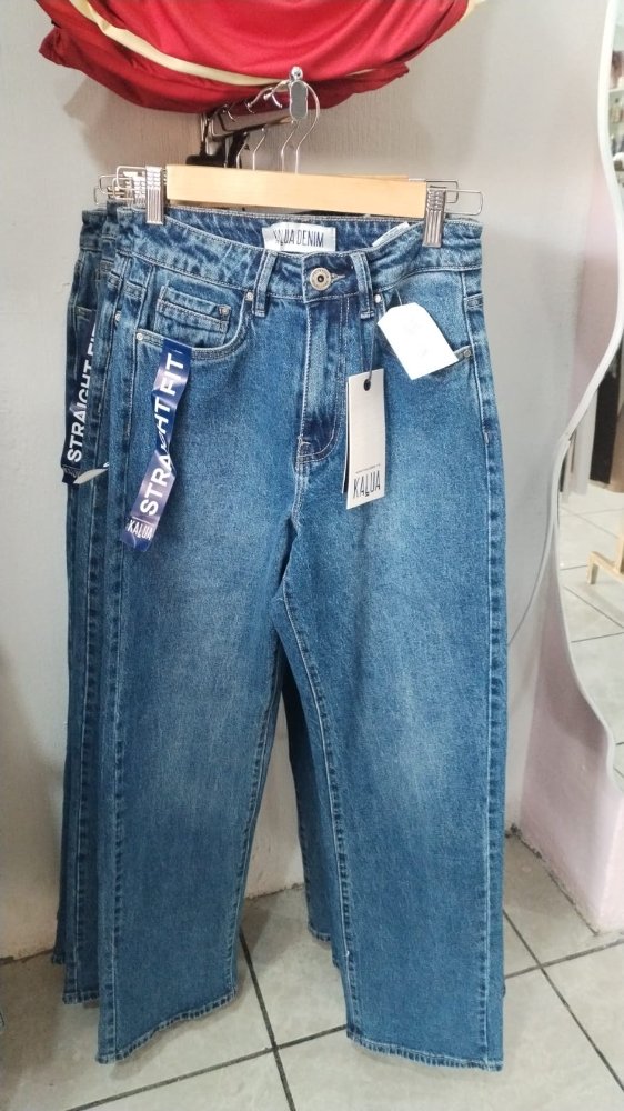 PANTALON STRAIGHT FIT