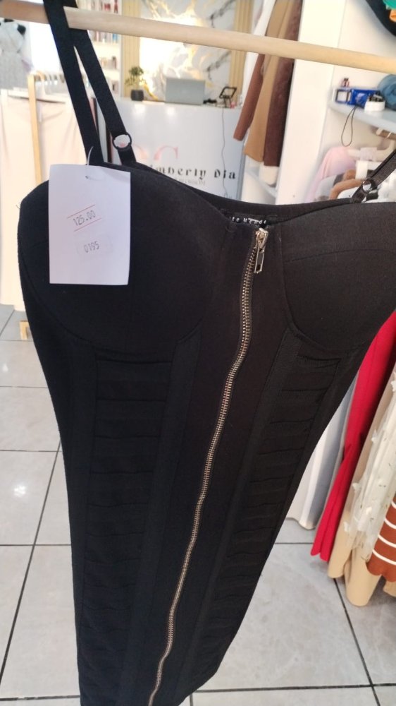 VESTIDO CON SIPER