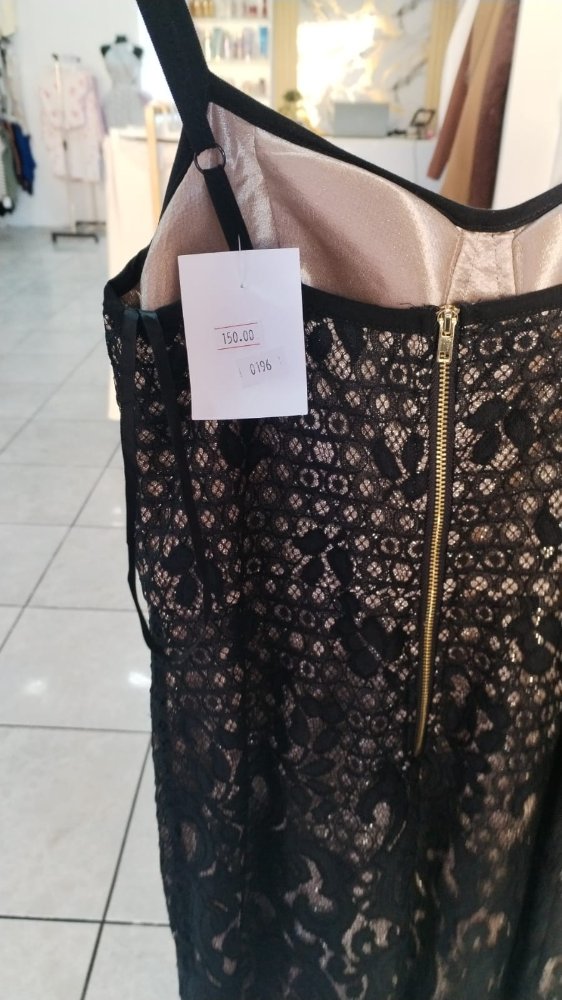 VESTIDO NEGRO BRILLANTE