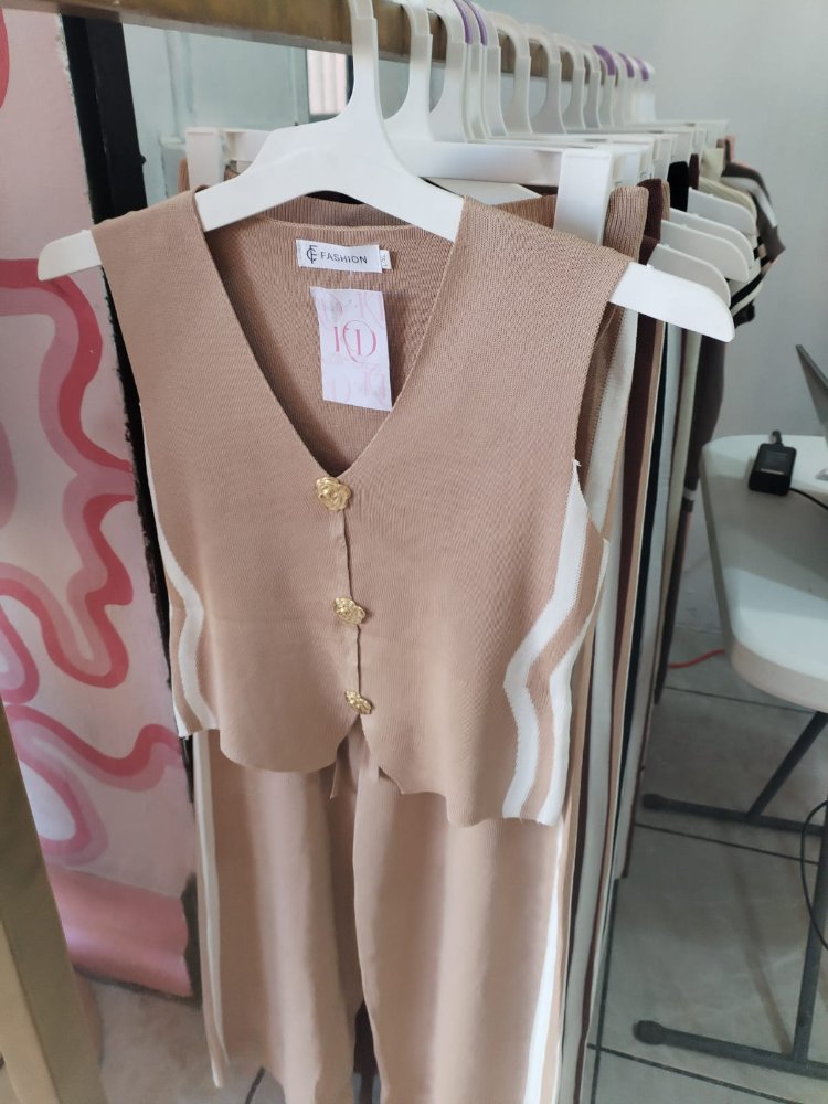 BLUSA Y PANTALON