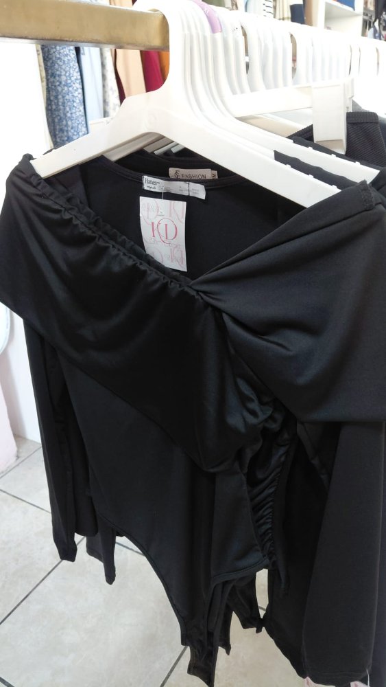 BLUSA ASIMETRICA BODY