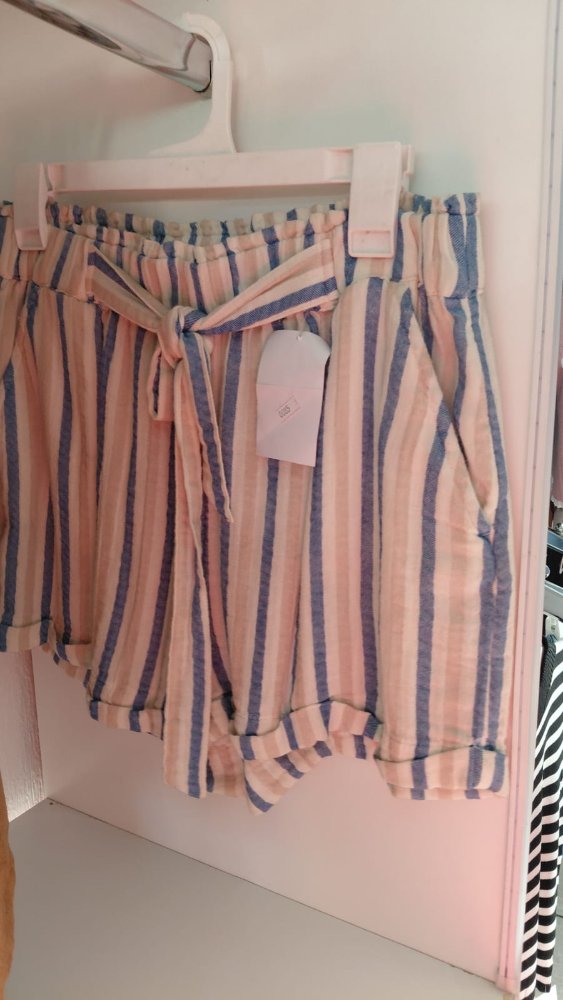 SHORT RAYAS