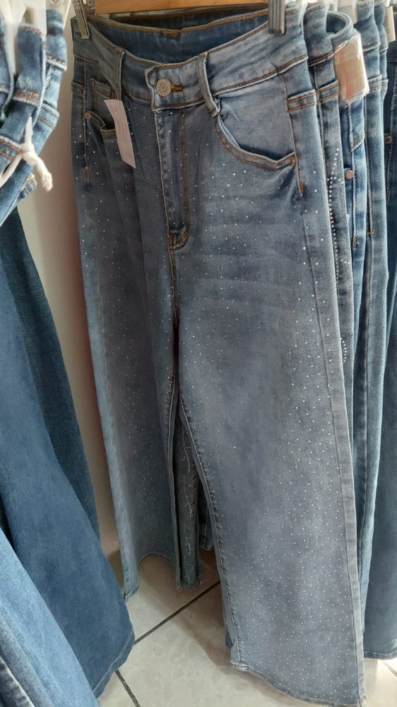 PANTALON DETALLES BRILLANTES