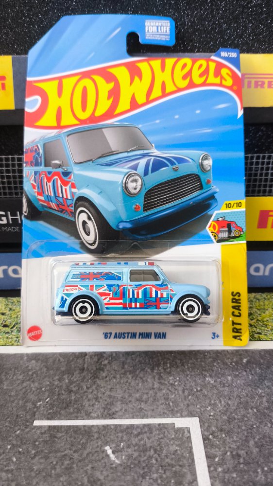 Austin Mini Van 67 Hot Wheels