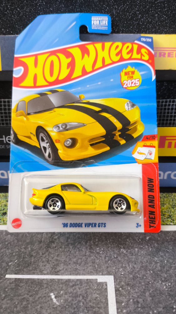 Dodge Viper GTS 96 Amarillo Hot Wheels
