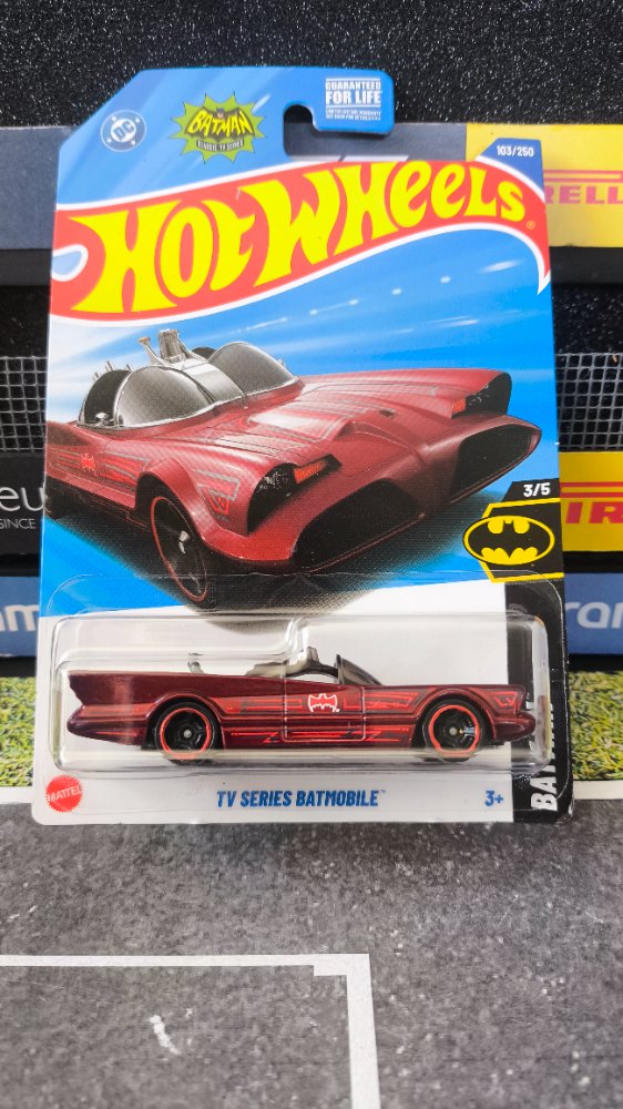 Tv Series Batimobile Rojo Hot Wheels