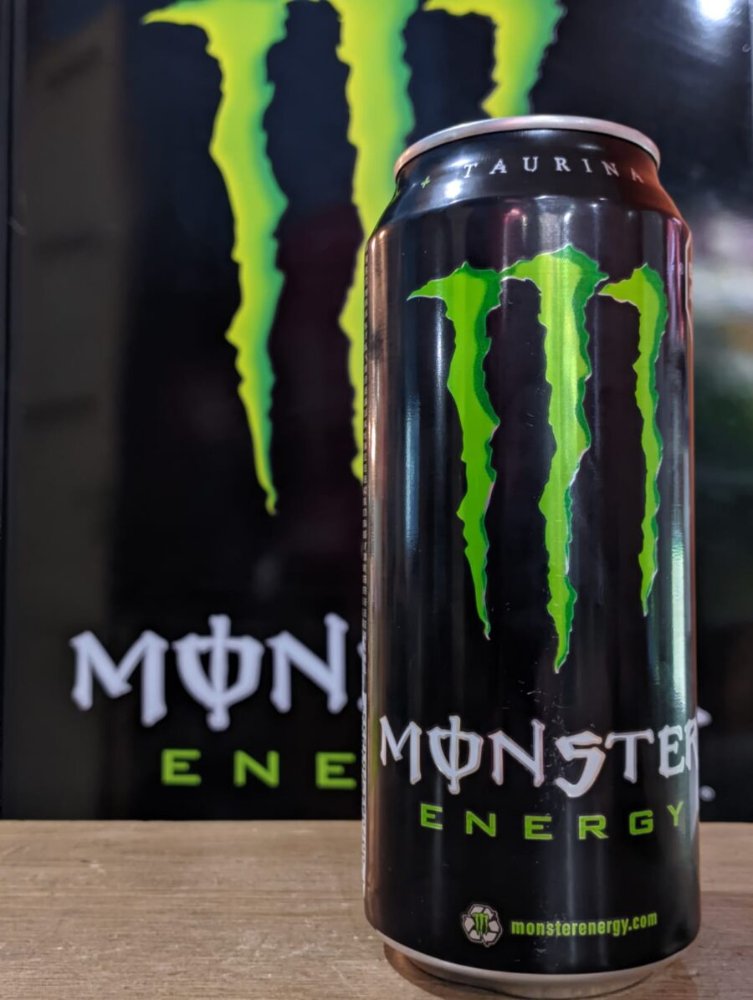 Monster Green Negro 473cc