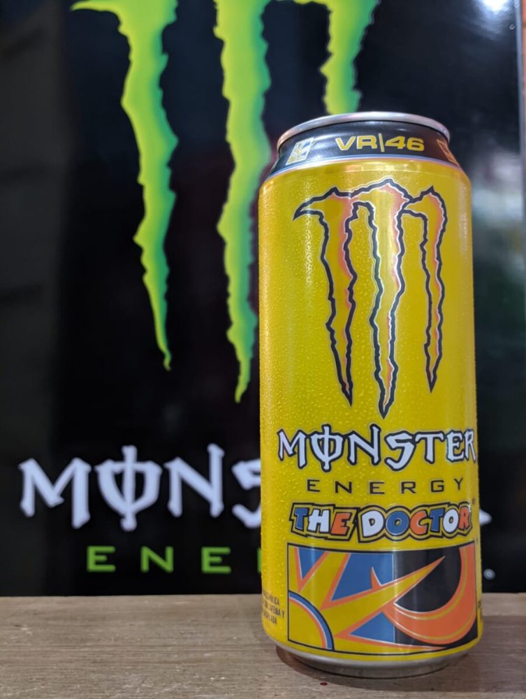 Monster The Doctor Amarrillo 473cc