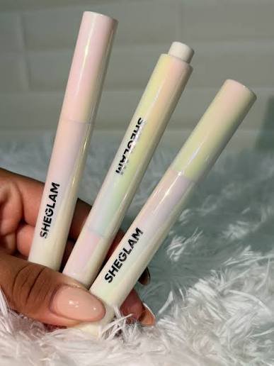 LABIAL DE SHEGLAM EN BARRA