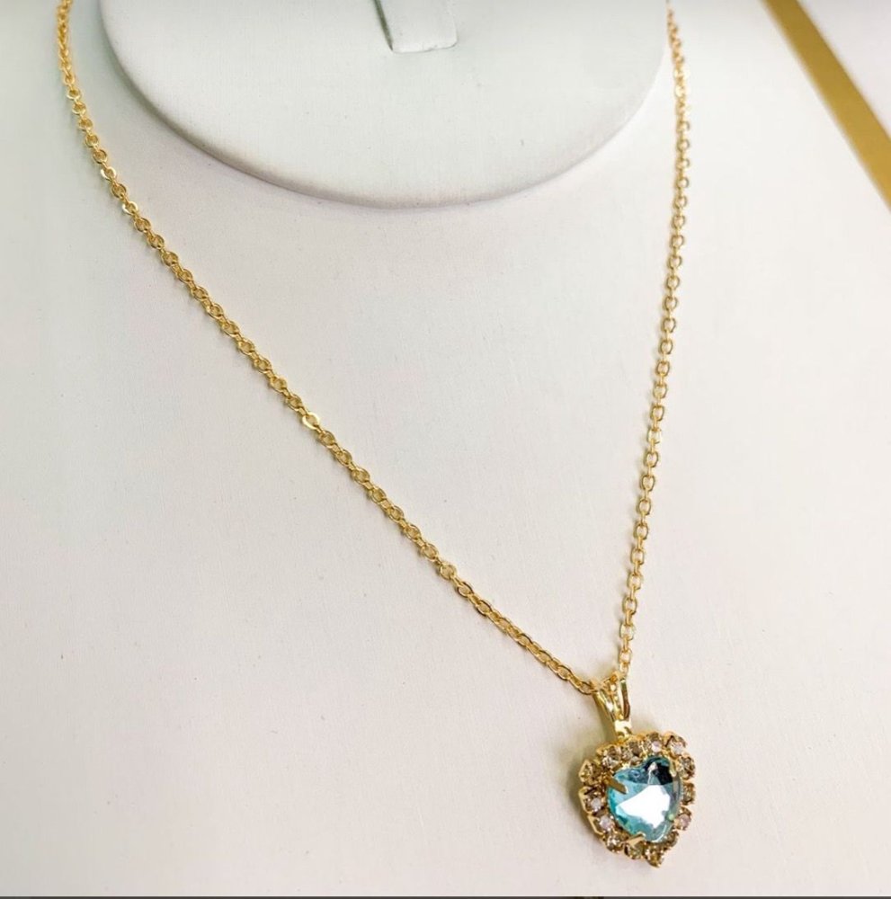 Colar  Coração Azul Celeste Cravejado (dourado) - Ref.:La0014