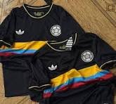 CAMISETA NEGRA 100 AÑOS SELECION