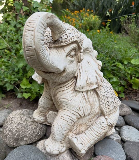 ELEFANTE BEBE