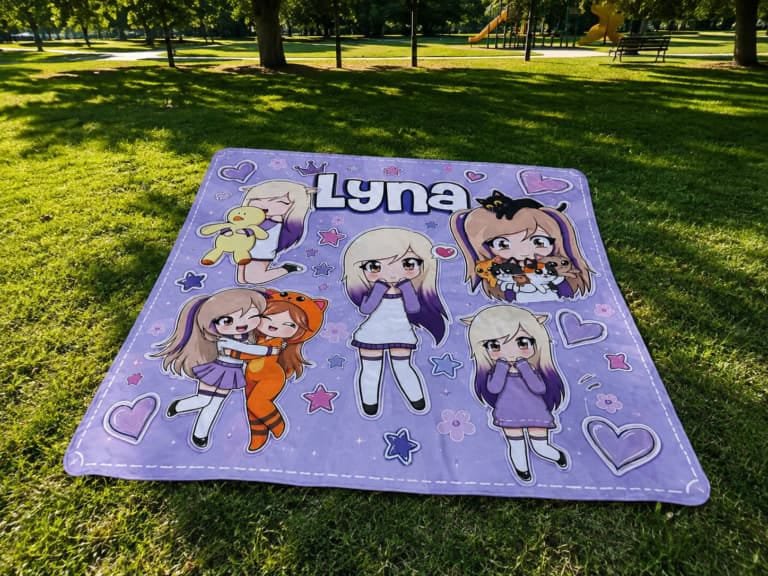PLAYERA LYNA