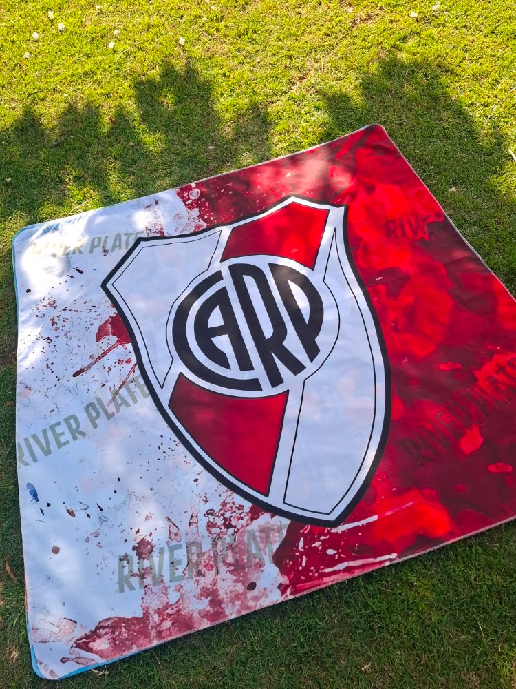 PLAYERA RIVER PLATE