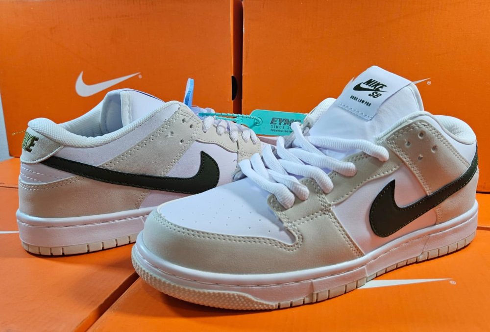 NIKE DUNK OLIVE DRAB