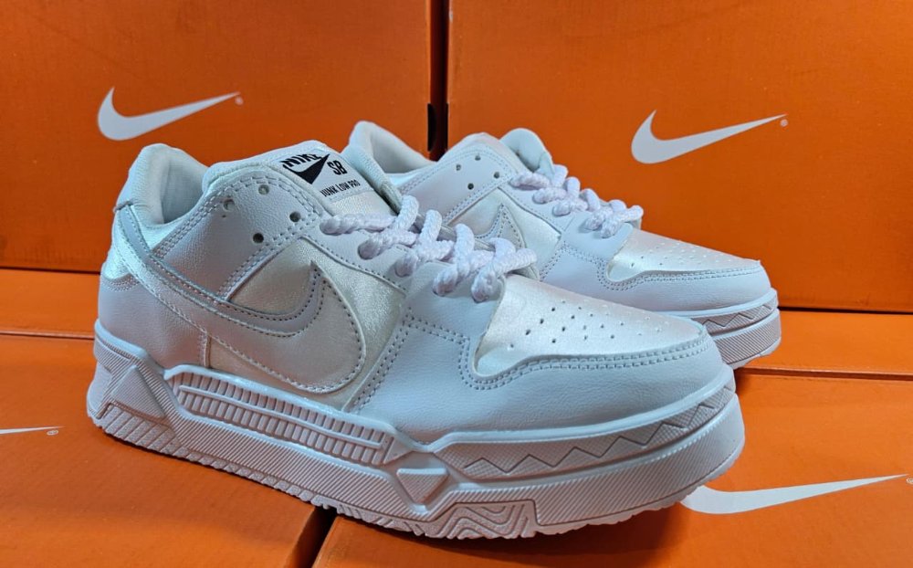 NIKE DUNK BLANCO SATÍN #24