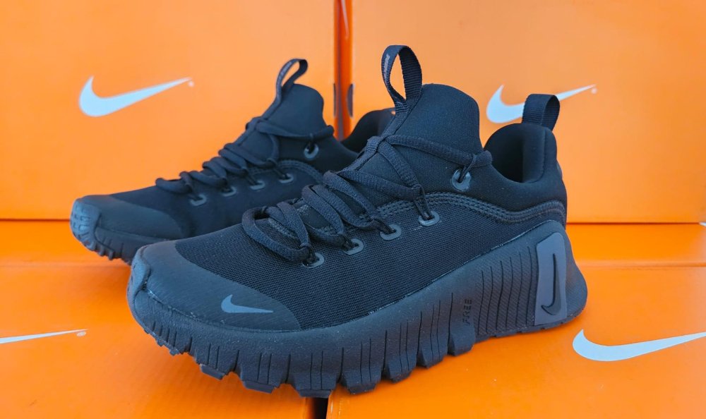 NIKE METCON NEGRO #23