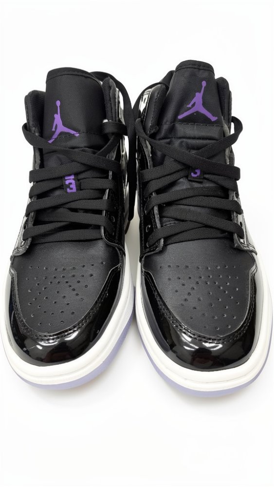 NIKE JORDAN NEGRO SUELA BLANCA CHAROL # 4