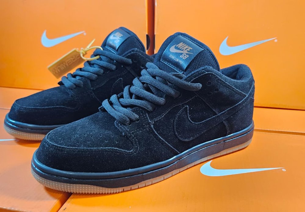 NIKE DUNK HALLOWEN NEGRO GAMUZA #6
