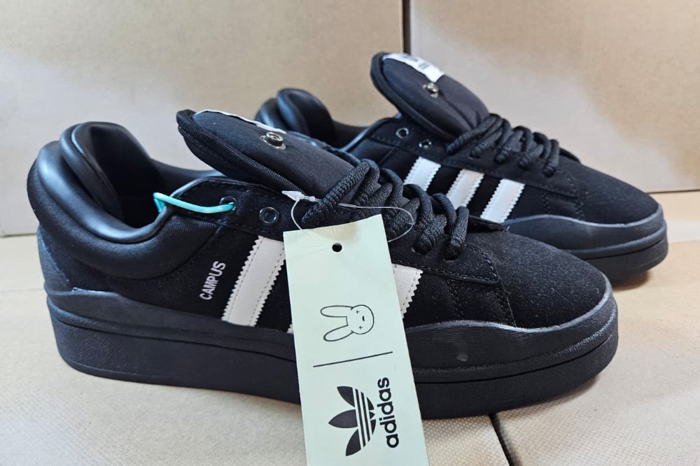 ADIDAS BAD BUNY NEGRO/BLANCO #6.5