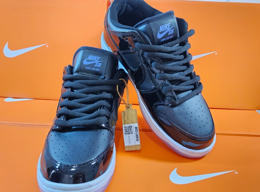 DUNK NEGRO CHAROL/BLANCO #6.5