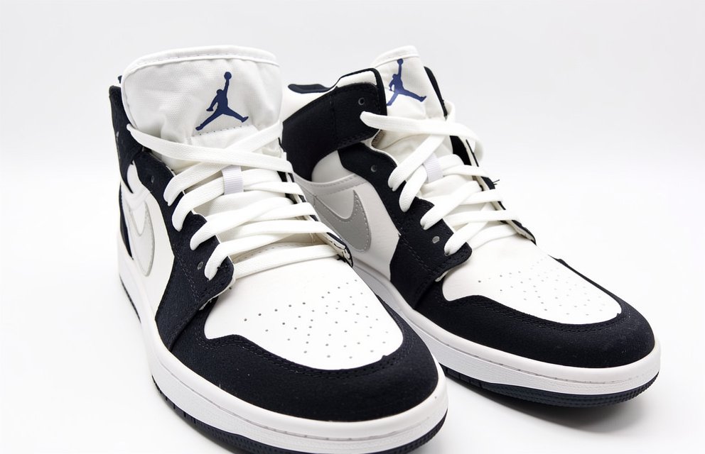 NIKE JORDAN BLANCO AZUL MARINO #6