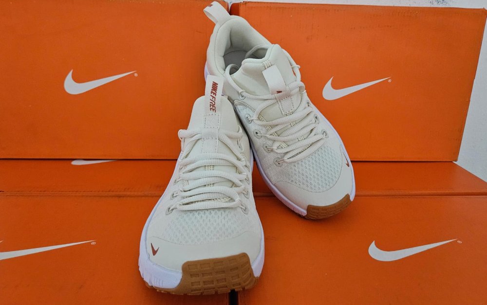 NIKE METCON AMARILLO #4.5