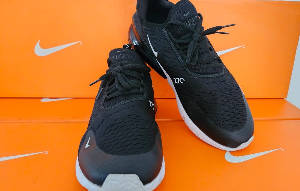 NIKE AIR 270 BLACK #9