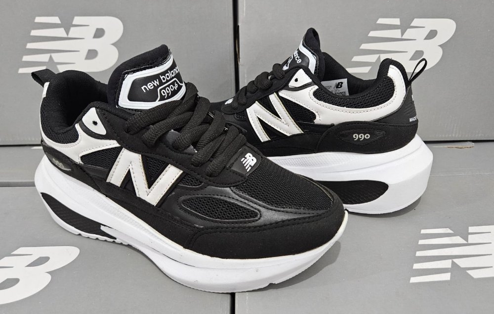 NEW BALANCE 990 NEGRO BLANCO #3.5