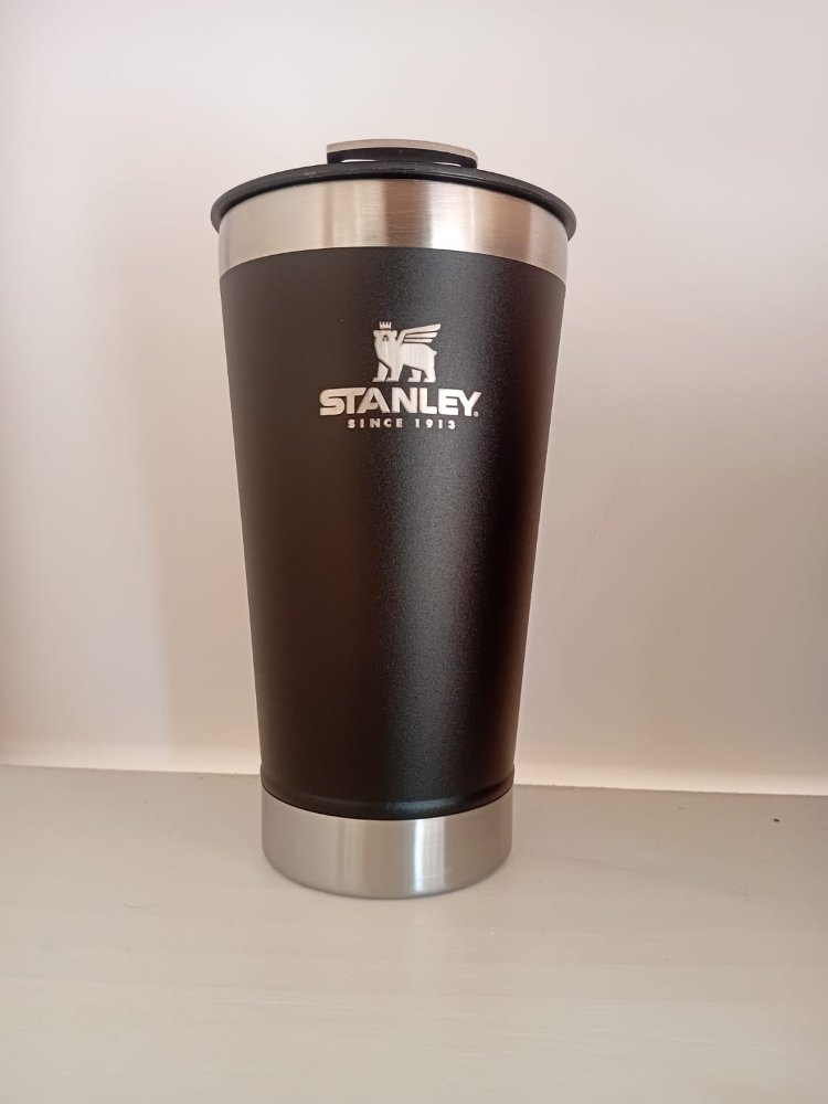 VASO BEER PINTS TERMICO 600 ML REPLICA STANLEY NEGRO
