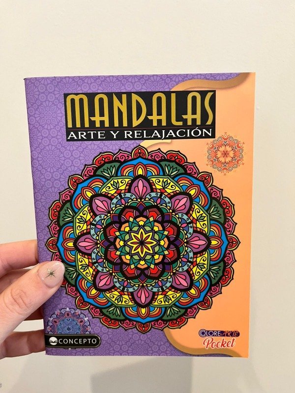 LIBRO PARA PINTAR MANDALAS 12.5X16.5CM