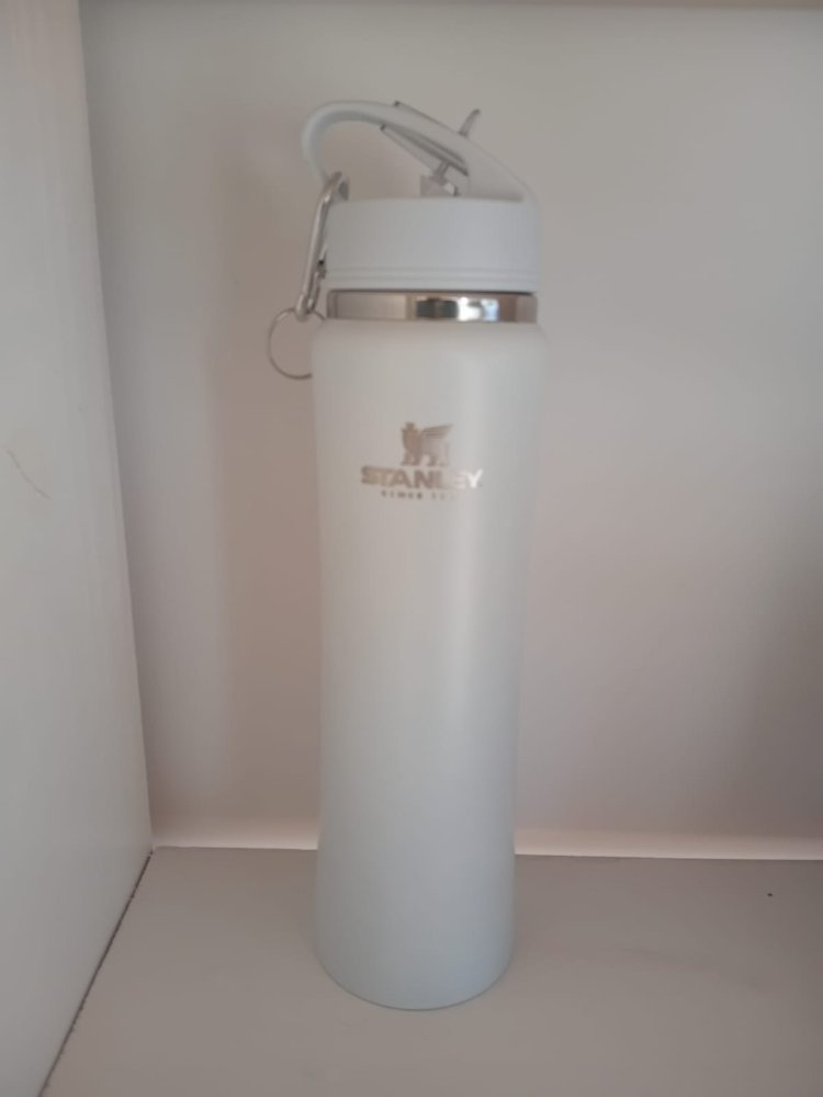 BOTELLA TÉRMICA 750ml RÉPLICA STANLEY BLANCA