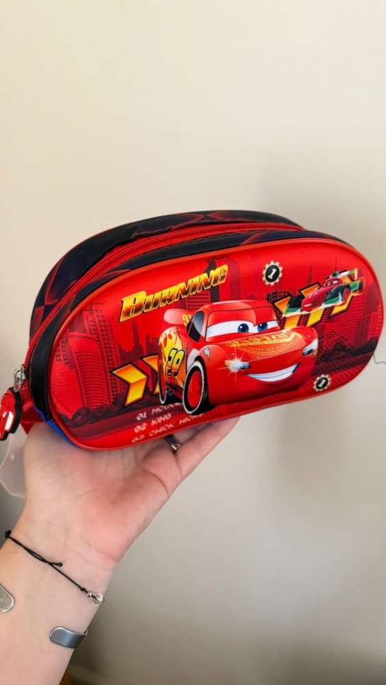 CARTUCHERA CON RELIEVE CARS - UN CIERRE