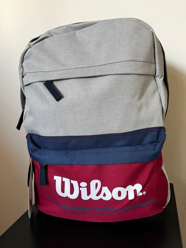 MOCHILA WILSON TRES CIERRES