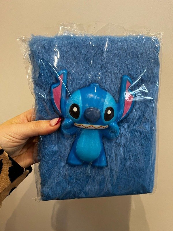 CUADERNO CON PELUCHE STITCH 80HOJAS