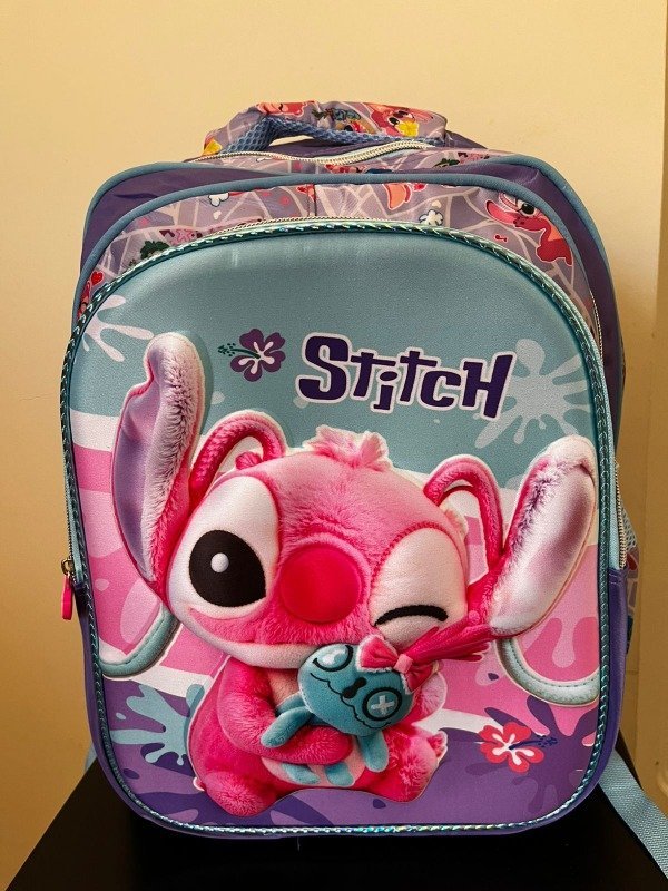 MOCHILA STITCH TRES COMPARTIMIENTOS