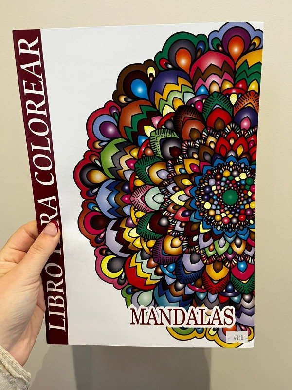 LIBRO PARA COLOREAR MANDALAS BORDÓ