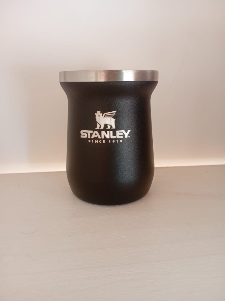 MATE REPLICA STANLEY NEGRO