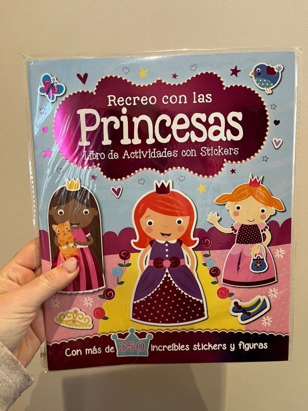 LIBRO DE ACTIVIDADES CON STICKERS RECREO CON LAS PRINCESAS