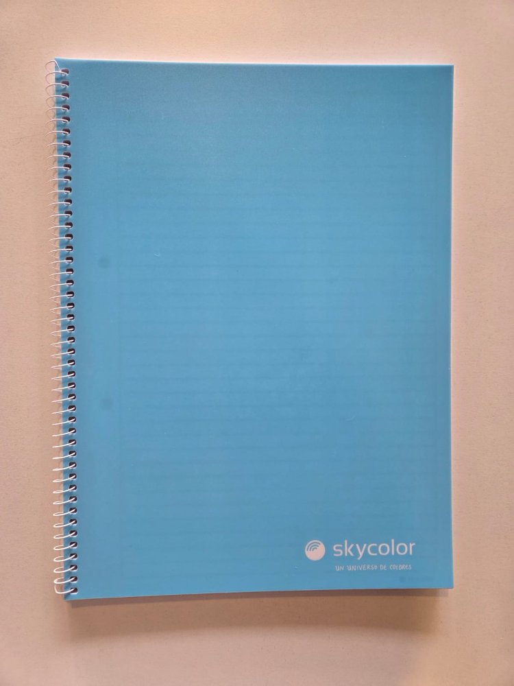 CUADERNO UNIV T/PVC 22x30 80hjs RAY CELESTE SKYCOLOR