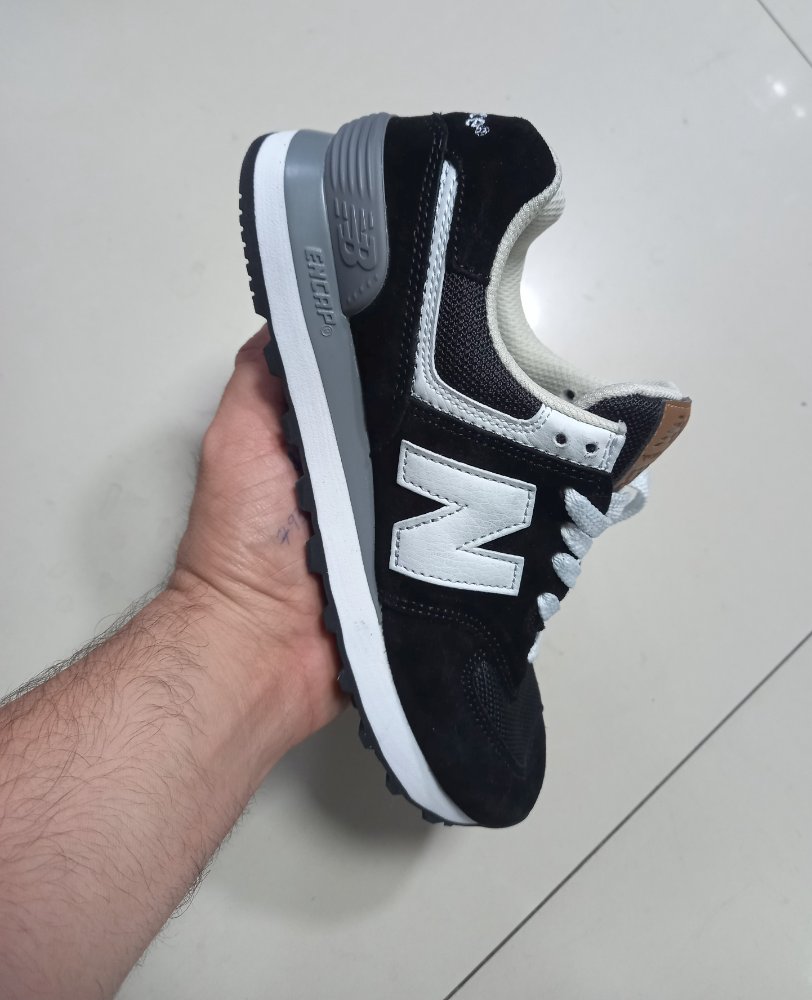 805261 new balance negra blanco