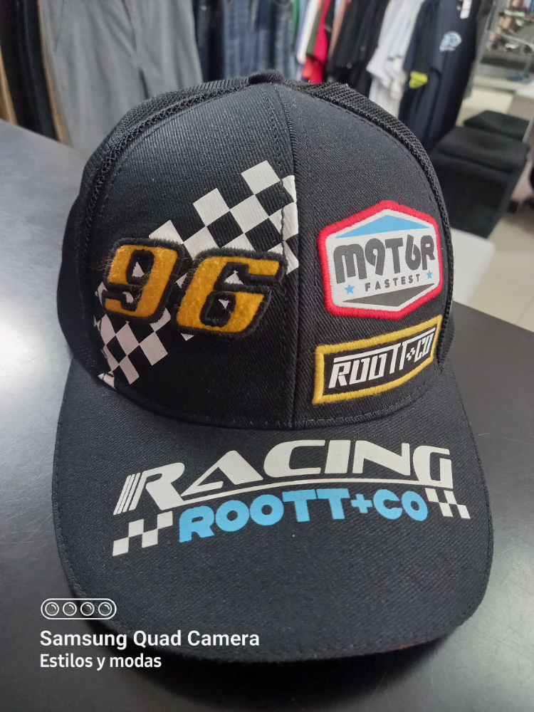 72001 gorra negra roott co